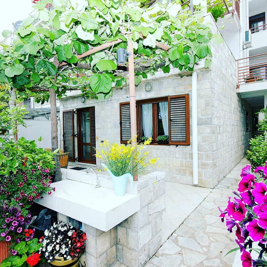 Apartments Ardura Petrovac Exteriör bild